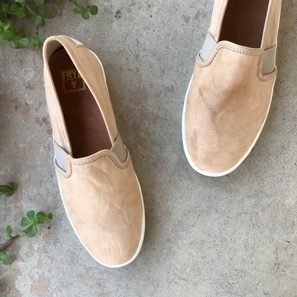 frye dylan slip on cognac